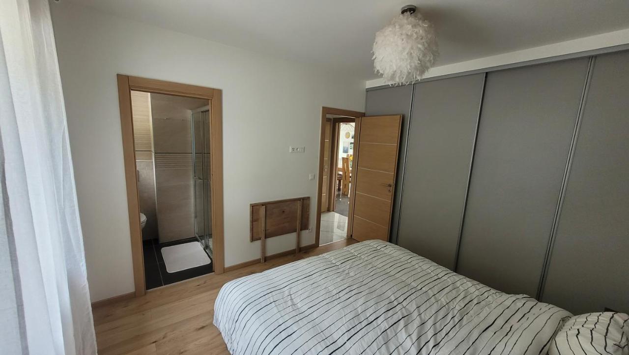 Chez Lily Et Bruno Ferienhaus